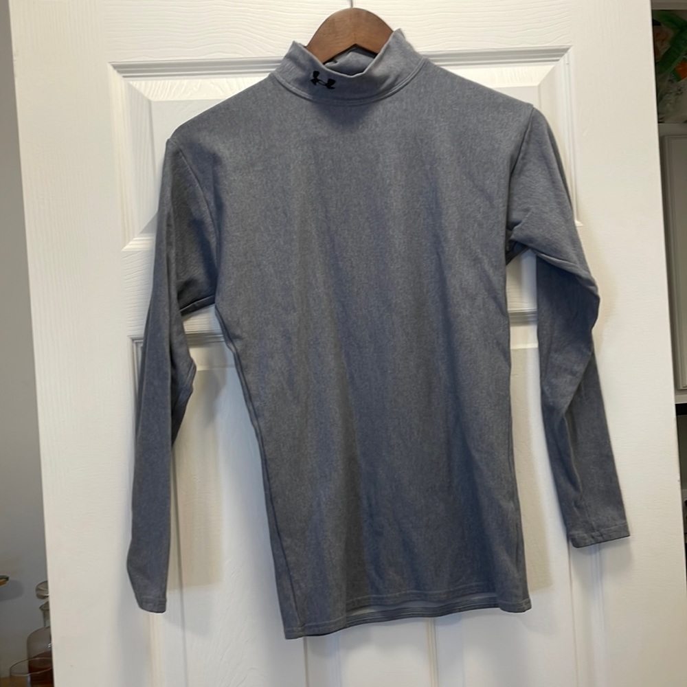 Under Armour men’s M shirt